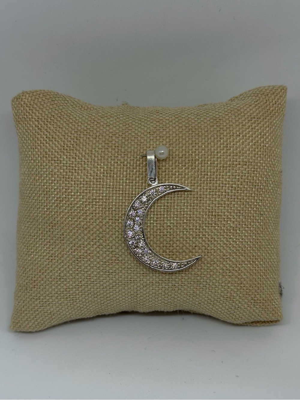 925 Sterling Silver CZ Crescent Moon Pendant – New Never Worn